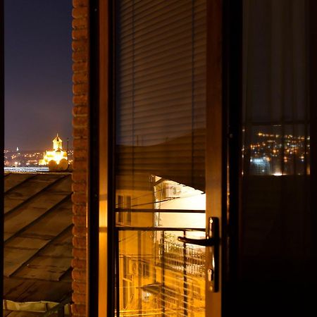 Kraveli Hotel Тбилиси Экстерьер фото