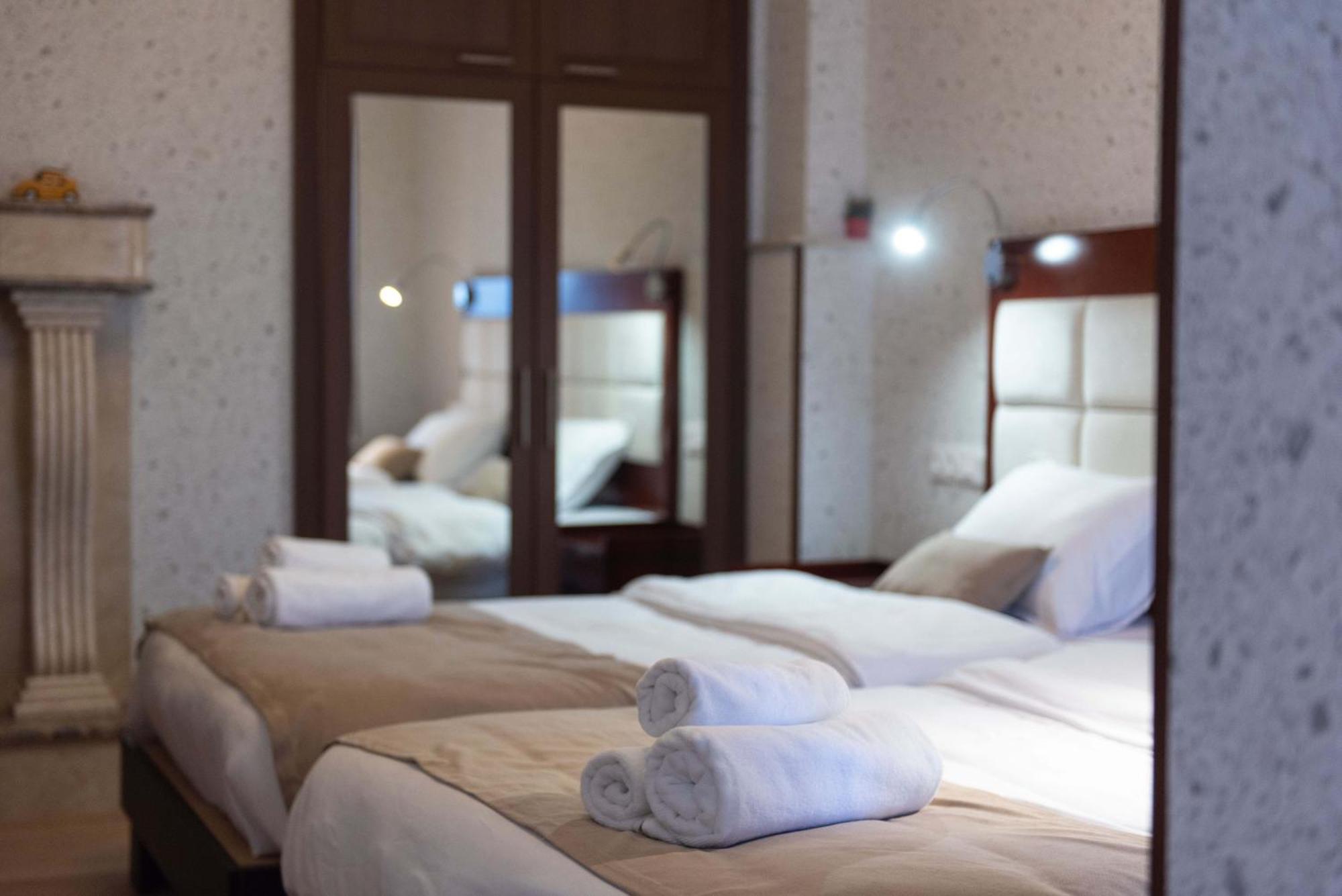 Kraveli Hotel Тбилиси Экстерьер фото